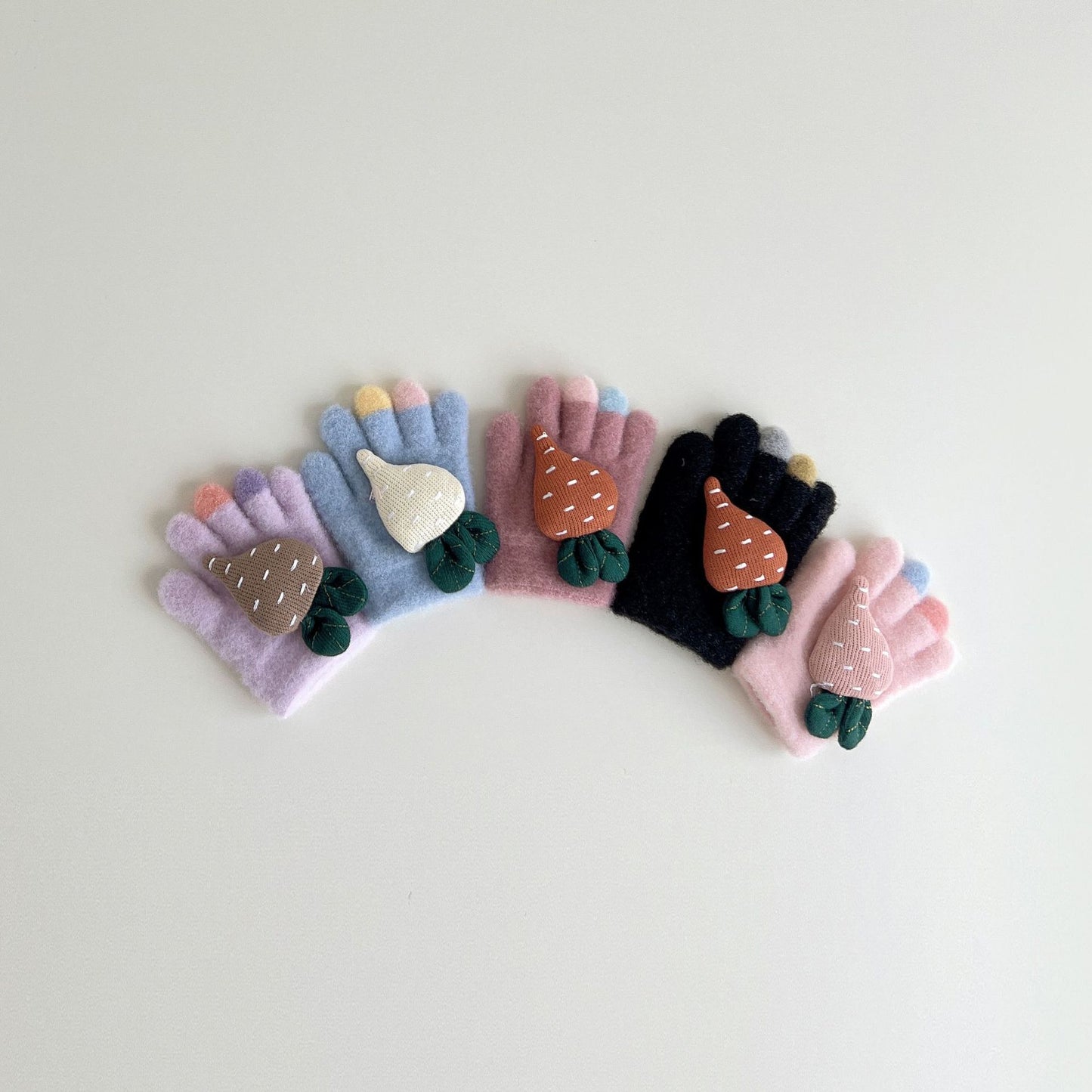 Cartoon Radish Children's Gloves