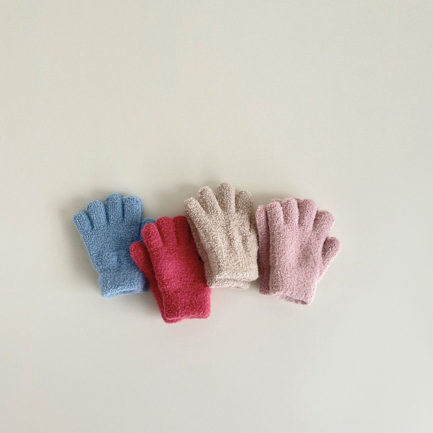 Colored open fingered children's gloves